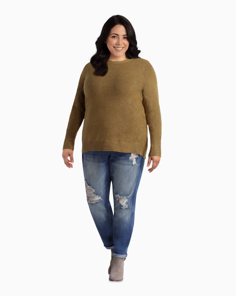 Plus size model with rectangle body shape wearing Amelia Button-Sleeve Sweater by Junarose | Dia&Co | dia_product_style_image_id:112210